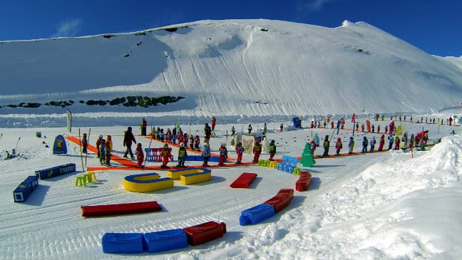 Station de ski famille vacances enfants bordeaux