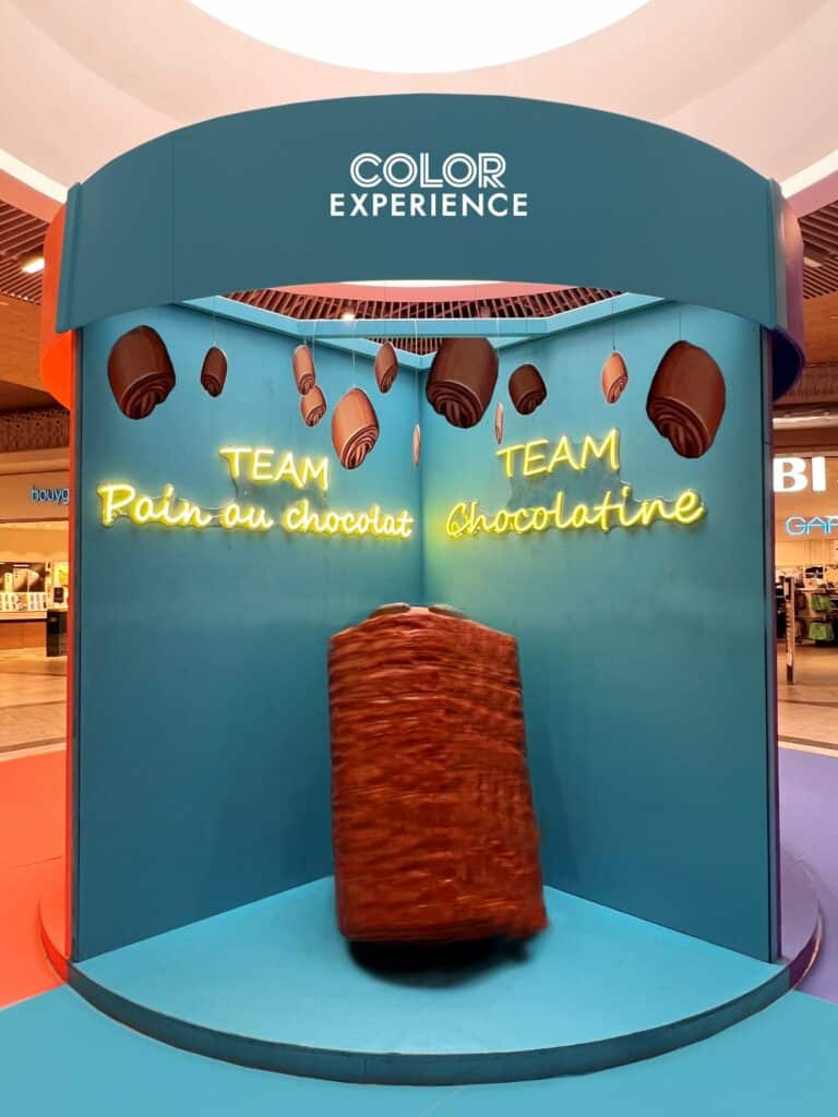 color-experience-centre-commercial-aushopping-bordeaux-lac-ete-2023-photocall chocolatine