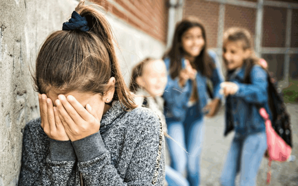 harcelement-scolaire-que-faire-moquerie