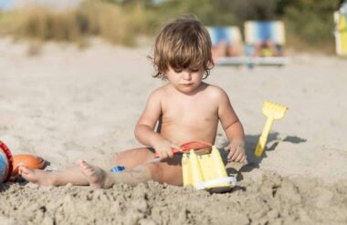 bébé-famille-plage-spots-bordeaux-a-mois-d1-heure-avis-Lacanau
