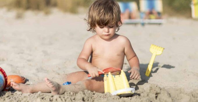 bébé-famille-plage-spots-bordeaux-a-mois-d1-heure-avis-Lacanau