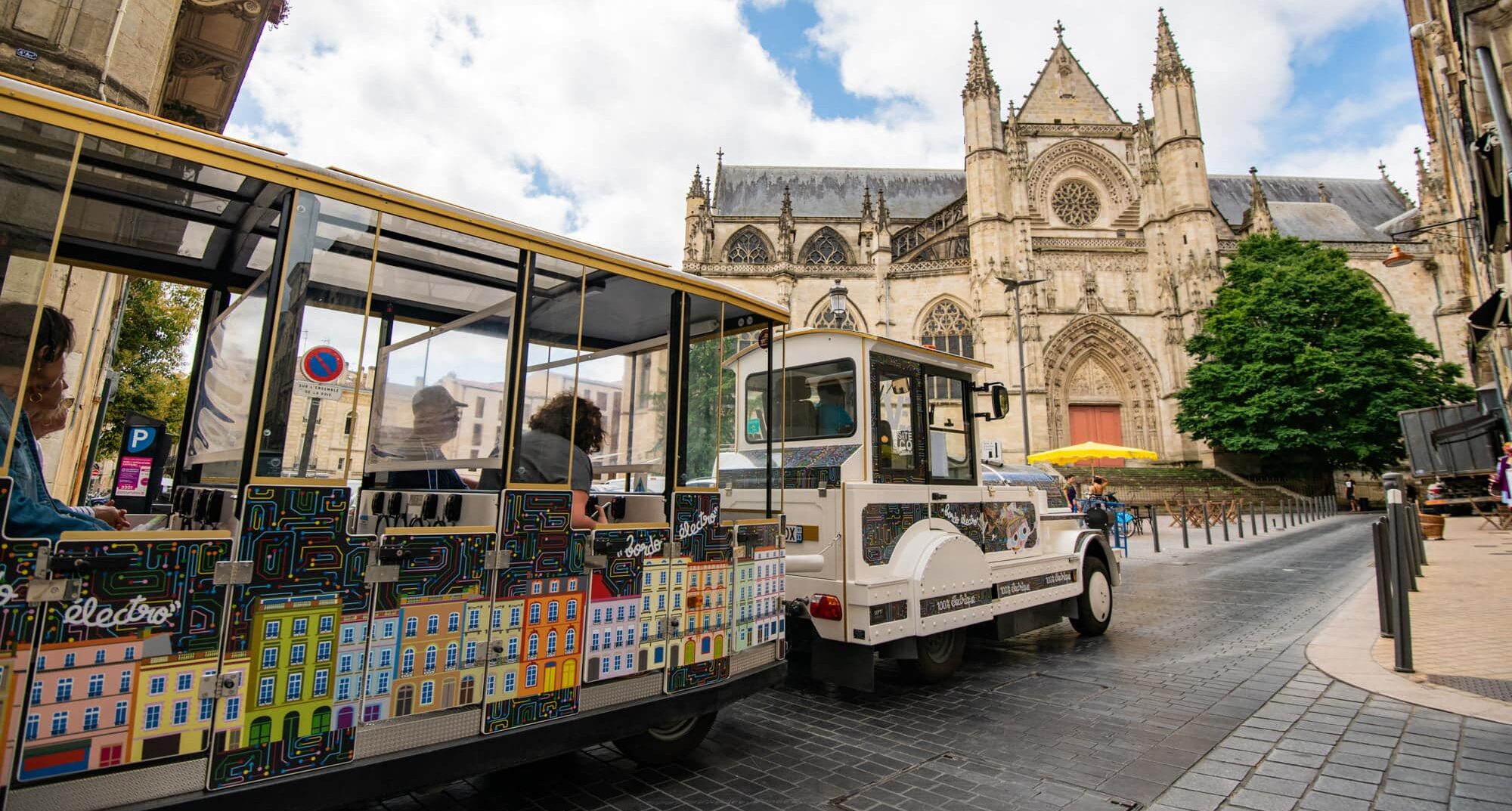 petit-train-bordeaux-visite-touristique