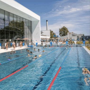 Centre aquatique de l'UCPA Aqua Stadium à Mérignac proche Bordeaux